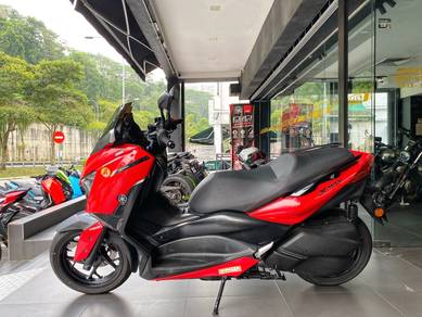 Yamaha XMAX