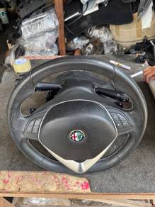 No 14-1-2 Alfa Romeo Giulietta Steering Wheel