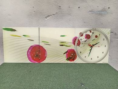 B587   Clock in Picture Frame HOMMY * ASIS