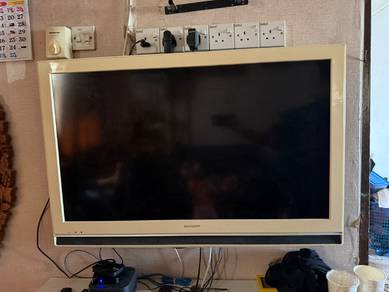 sharp aquos 40 inci
