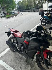 Honda CB250R