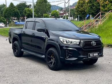 Toyota Hilux BLACK EDITION in Batu Pahat, JHR