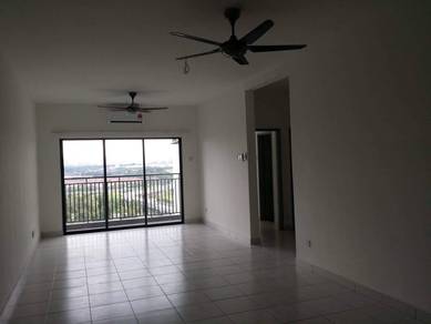 Condominium For Rent in Suasana Lumayan
