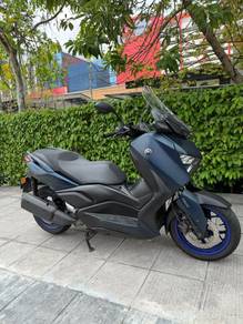 Yamaha XMAX