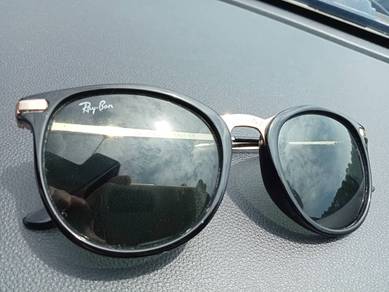 Ray Ban Sunglasses/Cermin Mata Hitam utk dijual