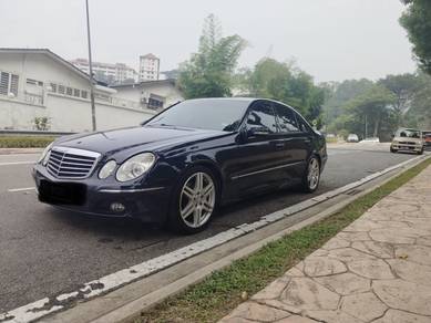 Mercedes Benz E280 280 AVANTGARDE (CBU) in Kuchai Lama, KUL