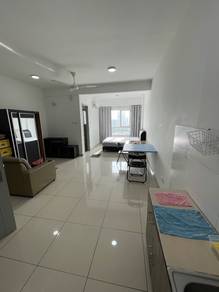 Condominium For Rent in Tropicana Bay Residences @ PWC