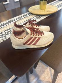 kasut adidas perempuan