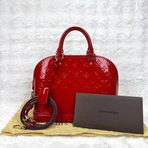 LV Red Monogram Vernis patent Alma PM Bag