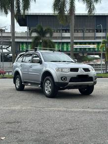 2012 Mitsubishi Pajero SPORT GL