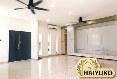 Semi-Detached House For Rent in Lunas,KDH