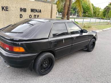 Mazda 323  in Seri Manjong, PRK