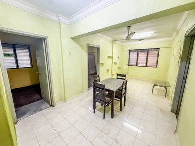 Apartment For Sale in Aman Putra Apartment