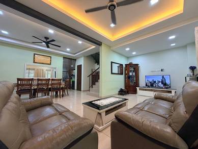 Semi-Detached House For Sale in Shah Alam,SGR