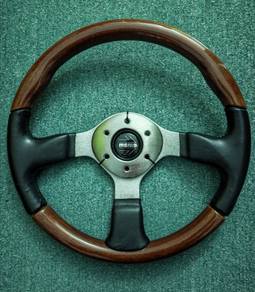 MOMO Steering Walnut Original