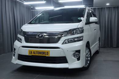 Toyota Vellfire V L-EDITION in Kota Damansara, SGR