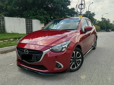 Mazda 2 MID SPEC in Seri Kembangan, SGR