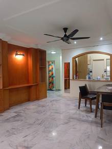 Condominium For Rent in Puncak Athenaeum