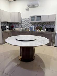 Solid round dining marble table (150cm)