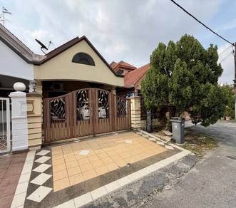 Terraced House For Sale in Tebrau,JHR