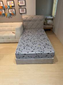 beds and mattress 