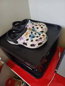 Flip flops