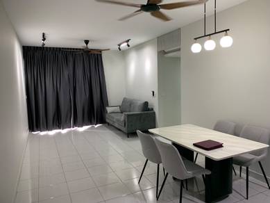 Condominium For Rent in E Island Lake Haven