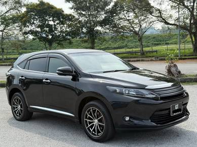 Toyota Harrier ELEGANCE in Sungai Besi, KUL