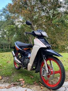 Suzuki RGV