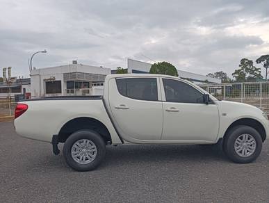 2013 Mitsubishi Triton VGT