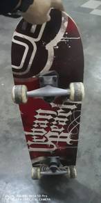 Skateboard