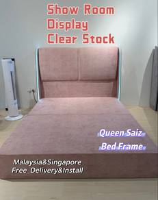 Q Smart Bed Frame【CLEAR Display Stock】🇲🇾🇸🇬