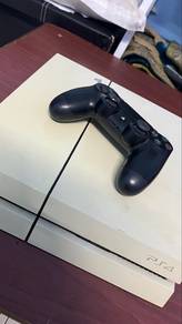 PS4 untuk dijual