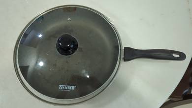 Cooking Pan with glass top 30cm diameter