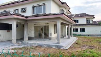 2-storey Terraced House For Sale in Banting,SGR
