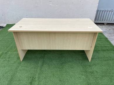 YE73BG Meja Tulis L.5 Ft Office Writing Table Oak