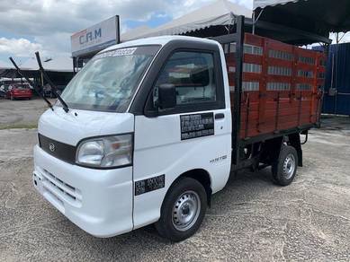 Lori Daihatsu Hijet S200P Pick-up Wooden Cargo