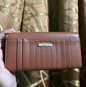 Purse (brand Verns)