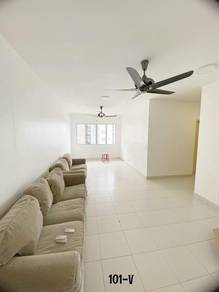 Apartment For Rent in De Palma