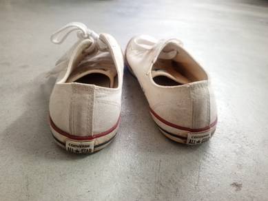 Converse Low Cut
