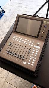 HM Audio DM16 digital mixer