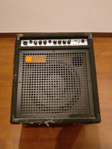 Bullet Groove DM35BT combo amplifier