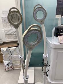 Magnifying Floor Lamp