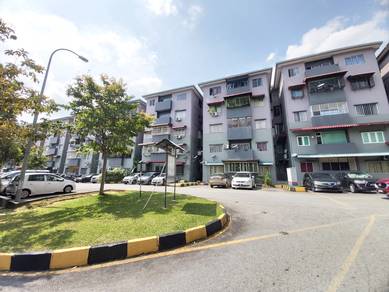 Room in Seri Kembangan, SGR