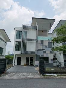 Semi-Detached House For Rent in Kajang,SGR