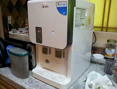 Alkaline Dispenser . . ,,,,,,,, Vp3