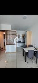 Condominium For Rent in Queens Residences Q1 @ Queens Waterfront