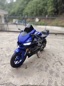 Yamaha R25