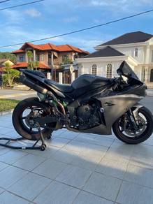 Yamaha YZF-R1