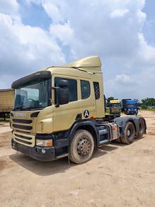 Prime mover Scania P460 6x2 Tahun 2013